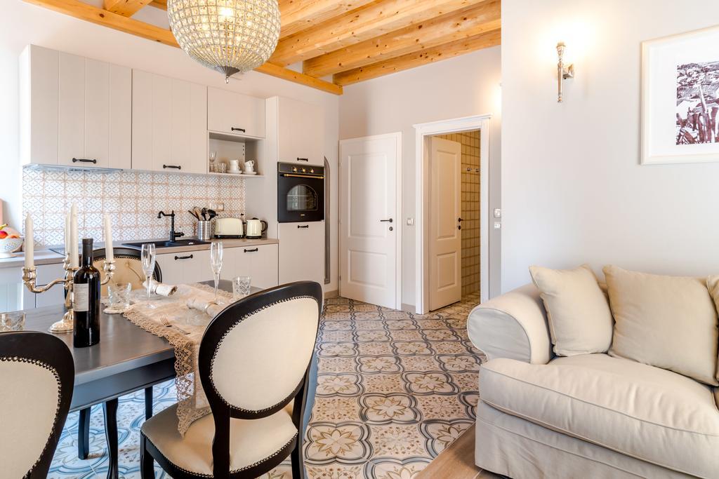 Heritage Suites Zanini Đảo Hvar Ngoại thất bức ảnh